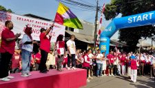 Wagub DKI Jakarta Rano Karno membuka Jakarta Sehat Meruya Fest 2026 di Jalan H Brit 1, RT 006/RW 010, Meruya Utara, Kembangan, Jakarta Barat, Sabtu (29/8/2026). (Foto: istimewa)