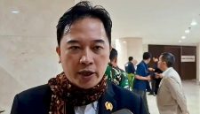 Anggota DPRD DKI Jakarta Fraksi PSI Kevin Wu saat menyampaikan keterangan pers di Jakarta, Selasa (4/8/2026). (Foto: ist)