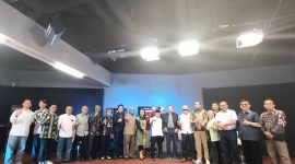 Koalisi Sipil Masyarakat Anti Korupsi (KOSMAK) menggelar bedah buku 'Memberantas Korupsi Sembari Korupsi' di Gedung Tempo, Jakarta Selatan, Senin (10/8/2026). (Foto: istimewa)