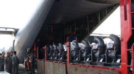 Lanud Halim Perdanakusuma mengerahkan pesawat C-130 Hercules Skadron Udara 31 untuk mengangkut pompa air dan peralatan penanganan karhutla ke wilayah Kalimantan, Selasa (25/8/2026). (Foto: Dok. Lanud Halim)