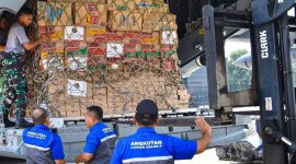 TNI AU AU melalui Lanud Halim Perdanakusuma terus menyalurkan bantuan kemanusiaan bagi masyarakat terdampak gempa di NTT. (Foto: Dok. Lanud Halim)