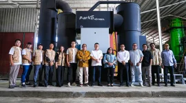 Foto bersama pihak PT Park Tahta Berjaya bersama PT Angkasa Pura Indonesia dan PT IAS Support Indonesia saat acara ceremonial pelaksanaan Proof of Concept (POC) Insinerator Park PYRO di Bandara Internasional Soekarno-Hatta, Tangerang, Selasa (22/9). (Foto: Istimewa)