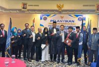 Ketum DePA-RI, TM Luthfi Yazid (tengah, berpeci hitam dan bertoga) usai melantik Pengurus DPC DePA-RI Kota Surakarta, Boyolali, Karanganyar, Sragen, Wonogiri dan Kutoharjo di Surakarta, Jawa Tengah, Sabtu, 19 September 2026 (Foto: Istimewa)