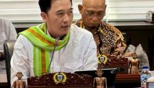 Anggota Komisi A DPRD DKI Jakarta Fraksi PSI, Kevin Wu, saat Rapat Komisi A DRPD DKI Jakarta, Senin (21/9/2026). (Foto: istimewa)