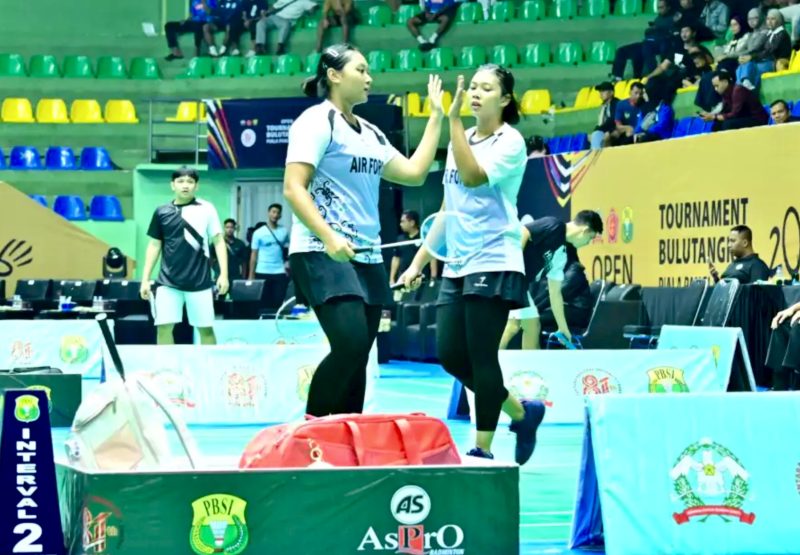 Pasangan Nadia/Nimas menjadi juara nomor ganda putri TNI/Polri. Kemenangan tersebut diraih setelah keduanya tampil konsisten sepanjang pertandingan di GOR Kota Bandung, Jawa Barat, Minggu (6/9/2026).(Foto: Dok. TNI AU)