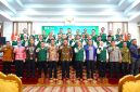 Pengurus IKA-MUBA periode 2026-2030 berfoto bersama seusai pengukuhan di Griya Agung Palembang, Sumsel, Minggu (27/9/2026). (Foto:  istimewa)