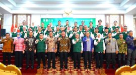 Pengurus IKA-MUBA periode 2026-2030 berfoto bersama seusai pengukuhan di Griya Agung Palembang, Sumsel, Minggu (27/9/2026). (Foto:  istimewa)