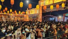 Ribuan umat antusias menghadiri puncak perayaan hari ulang tahun (HUT) ke-14 Yang Mulia (YM) Fab Zhu Kung di Kelenteng Fab Zhu Kung, Jalan Pulau Natuna, Kota Singkawang, Kalimantan Barat, Jumat (4/9/2026). (Foto: istimewa)