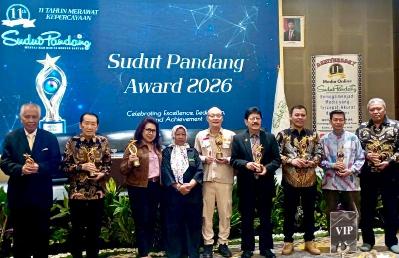 11 Tokoh dan Lembaga Raih Sudut Pandang Award 2026, Ada Menkop Ferry Juliantono dan OC Kaligis