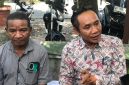 I Wayan Sudiarta (kanan) dan Hendrik T. Selan (kiri) saat menyampaikan keterangan pers di PN Denpasar, Kamis (10/9/2026). (Foto: istimewa)