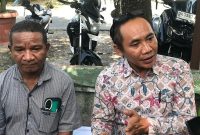 I Wayan Sudiarta (kanan) dan Hendrik T. Selan (kiri) saat menyampaikan keterangan pers di PN Denpasar, Kamis (10/9/2026). (Foto: istimewa)