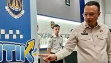 Dirjen Imigrasi, Hendarsam Marantoko meresmikan
