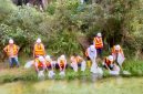 PTPN IV PalmCo menebar 60.000 bibit ikan air tawar jenis baung dan nila di 12 sungai di Riau pada pekan ketiga Oktober 2026. (Foto: Dok. PTPN IV PalmCo)