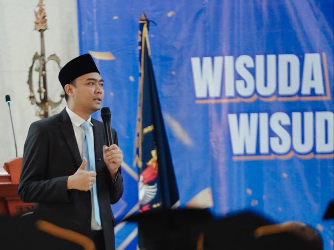 Stafsus Menag Gugun Gumilar saat Orasi Ilmiah di Sekolah Tinggi Agama Hindu (STAH) Dharma Nusantara Jakarta, Sabtu (4/10/2026). (Foto: istimewa)